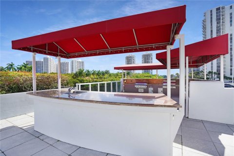 Condo in Aventura, Florida, 1 bedroom  № 1973346 - photo 22