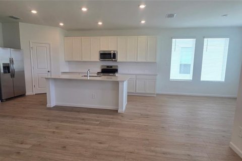 Casa en alquiler en Kissimmee, Florida, 3 dormitorios, 146.79 m2 № 2285665 - foto 7
