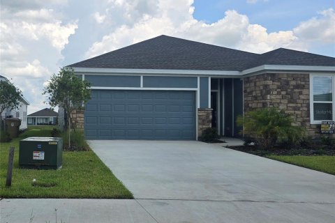 Casa en alquiler en Kissimmee, Florida, 3 dormitorios, 146.79 m2 № 2285665 - foto 2