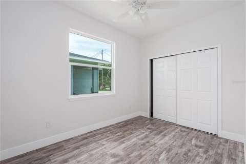 House in Palmetto, Florida 3 bedrooms, 108.23 sq.m. № 1818817 - photo 11