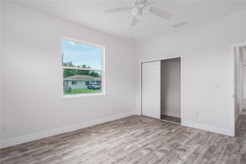 House in Palmetto, Florida 3 bedrooms, 108.23 sq.m. № 1818817 - photo 12