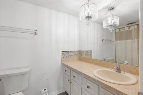 Condominio en venta en New Port Richey, Florida, 2 dormitorios, 128.95 m2 № 2093351 - foto 15