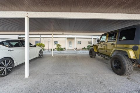 Condominio en venta en New Port Richey, Florida, 2 dormitorios, 128.95 m2 № 2093351 - foto 19