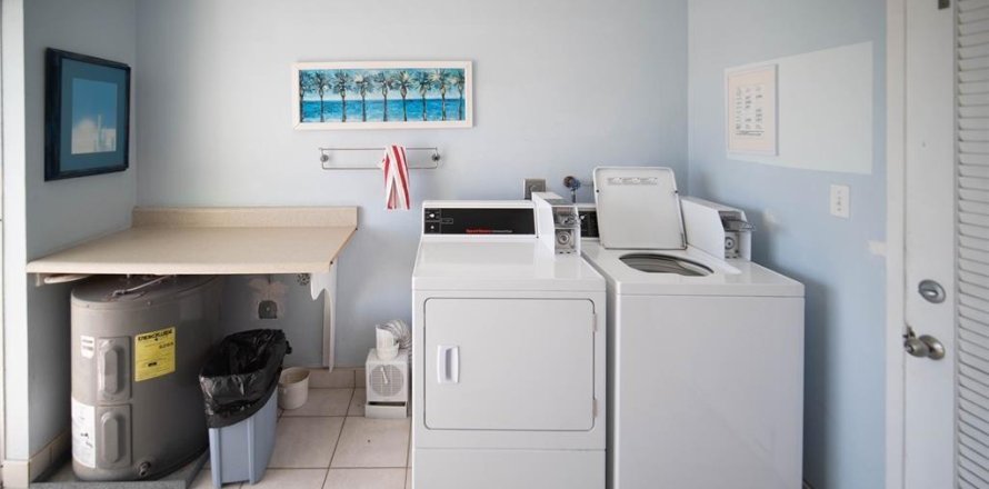 Condo in Fort Lauderdale, Florida, 2 bedrooms  № 1168858