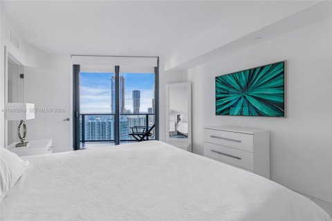 Condo in Miami, Florida, 1 bedroom  № 2057228 - photo 12