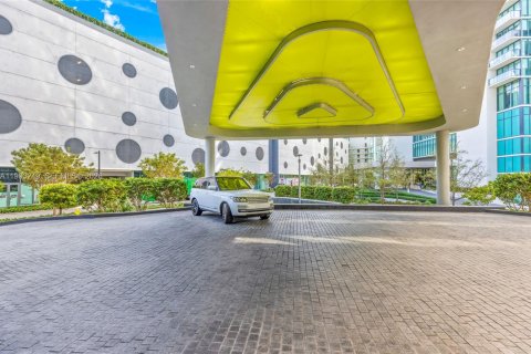 Condo in Miami, Florida, 1 bedroom  № 2057228 - photo 21