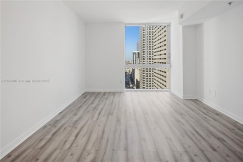 Купить кондоминиум в Майами, Флорида 2 спальни, 102.66м2, № 1942551 - фото 13