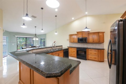 Casa en venta en Coral Springs, Florida, 4 dormitorios, 245.17 m2 № 1975735 - foto 8