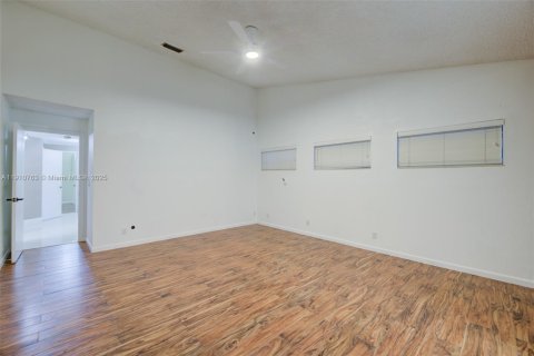 Casa en venta en Coral Springs, Florida, 4 dormitorios, 245.17 m2 № 1975735 - foto 19