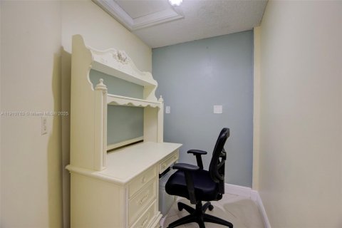 Casa en venta en Coral Springs, Florida, 4 dormitorios, 245.17 m2 № 1975735 - foto 26