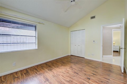 Casa en venta en Coral Springs, Florida, 4 dormitorios, 245.17 m2 № 1975735 - foto 25