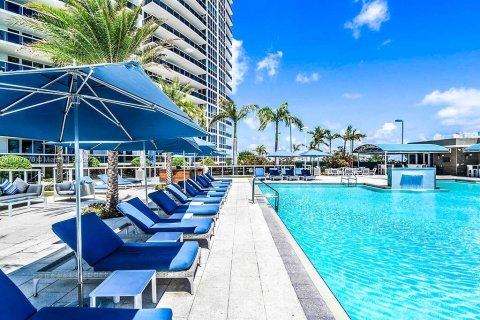 Townhouse in Miami Beach, Florida 1 bedroom, 124.12 sq.m. № 1967696 - photo 22