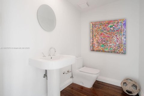 Townhouse in Miami Beach, Florida 1 bedroom, 124.12 sq.m. № 1967696 - photo 9