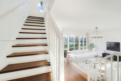Townhouse in Miami Beach, Florida 1 bedroom, 124.12 sq.m. № 1967696 - photo 10