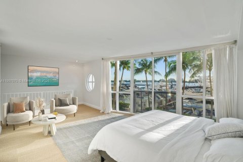 Townhouse in Miami Beach, Florida 1 bedroom, 124.12 sq.m. № 1967696 - photo 13