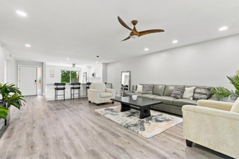 Copropriété à vendre à Boynton Beach, Floride: 2 chambres, 128.21 m2 № 2409584 - photo 3