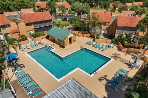 Copropriété à vendre à Boynton Beach, Floride: 2 chambres, 128.21 m2 № 2409584 - photo 15