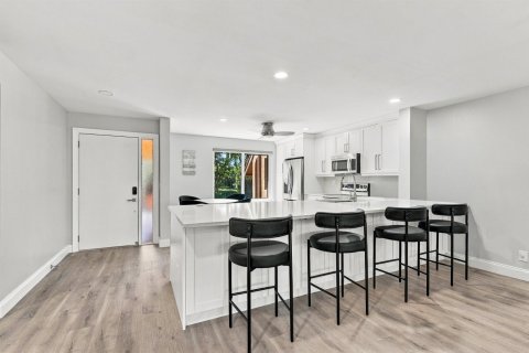 Copropriété à vendre à Boynton Beach, Floride: 2 chambres, 128.21 m2 № 2409584 - photo 4
