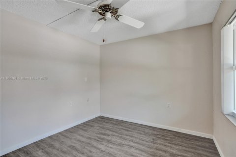 Condo in Coconut Creek, Florida, 2 bedrooms  № 1738970 - photo 29