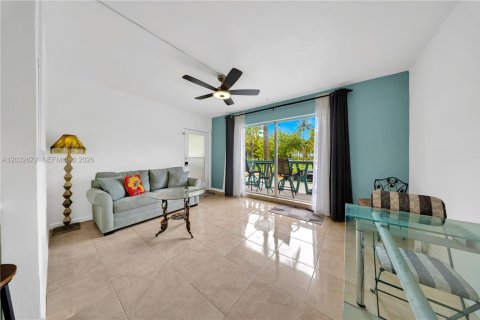 Condominio en venta en Miami Beach, Florida, 1 dormitorio, 60.39 m2 № 2176364 - foto 7