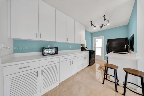 Condominio en venta en Miami Beach, Florida, 1 dormitorio, 60.39 m2 № 2176364 - foto 8