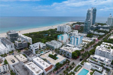 Condominio en venta en Miami Beach, Florida, 1 dormitorio, 60.39 m2 № 2176364 - foto 27