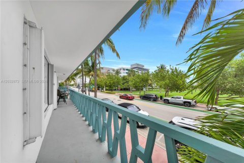 Condominio en venta en Miami Beach, Florida, 1 dormitorio, 60.39 m2 № 2176364 - foto 22
