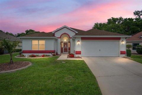Casa en Ocala, Florida 3 dormitorios, 160.72 m2 № 2145654