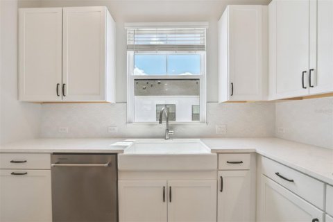 Townhouse in Sarasota, Florida 3 bedrooms, 209.77 sq.m. № 1675888 - photo 16