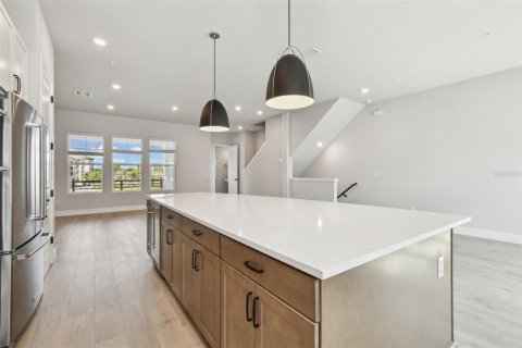 Townhouse in Sarasota, Florida 3 bedrooms, 209.77 sq.m. № 1675888 - photo 11