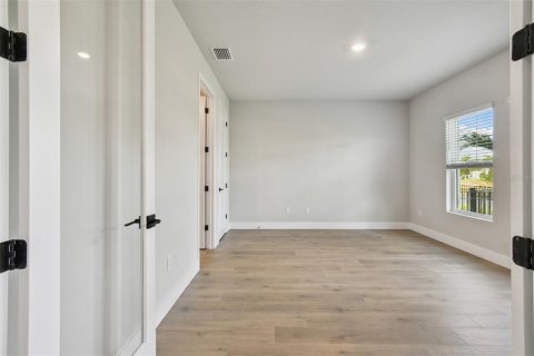 Townhouse in Sarasota, Florida 3 bedrooms, 209.77 sq.m. № 1675888 - photo 8