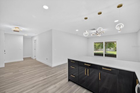Casa en venta en Land O' Lakes, Florida, 4 dormitorios, 154.68 m2 № 1917374 - foto 10