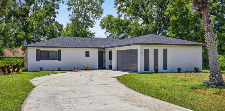 Casa en Land O' Lakes, Florida 4 dormitorios, 154.68 m2 № 1917374