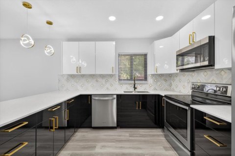 Casa en venta en Land O' Lakes, Florida, 4 dormitorios, 154.68 m2 № 1917374 - foto 9