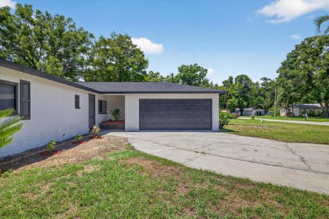 Casa en venta en Land O' Lakes, Florida, 4 dormitorios, 154.68 m2 № 1917374 - foto 6
