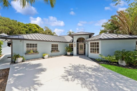 House in Port St. Lucie, Florida 4 bedrooms, 271.09 sq.m. № 2191064