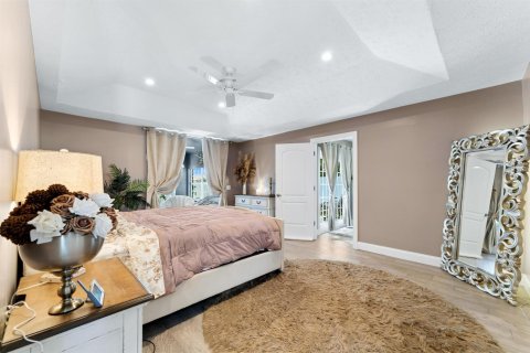 House in Port St. Lucie, Florida 4 bedrooms, 271.09 sq.m. № 2191064 - photo 27