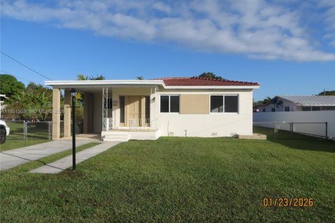 Дом в Майами, Флорида 3 спальни, 95.13м2 № 2006046