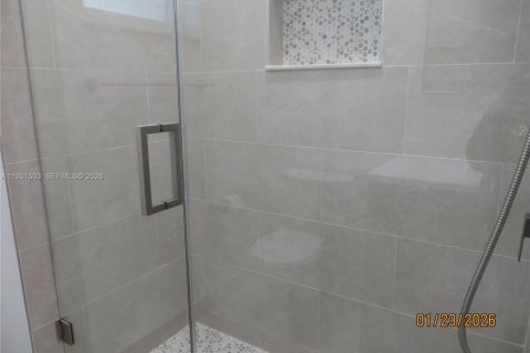 Снять в аренду виллу или дом в Майами, Флорида 3 спальни, 95.13м2, № 2006046 - фото 13