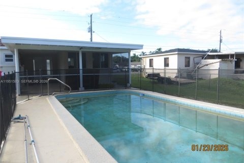 Снять в аренду виллу или дом в Майами, Флорида 3 спальни, 95.13м2, № 2006046 - фото 18