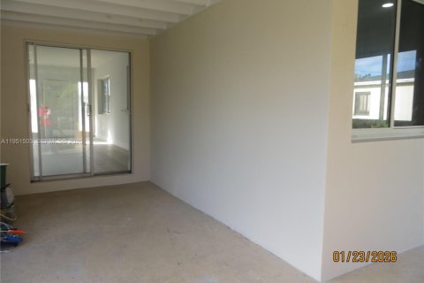 Снять в аренду виллу или дом в Майами, Флорида 3 спальни, 95.13м2, № 2006046 - фото 11