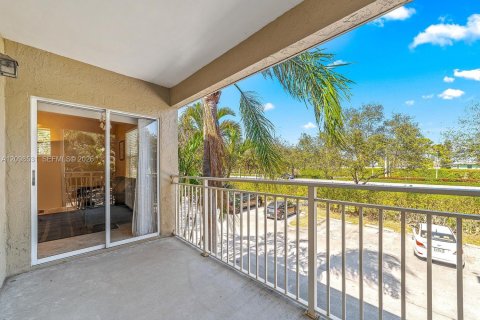 Condo in Delray Beach, Florida, 1 bedroom № 2393224 - photo 11