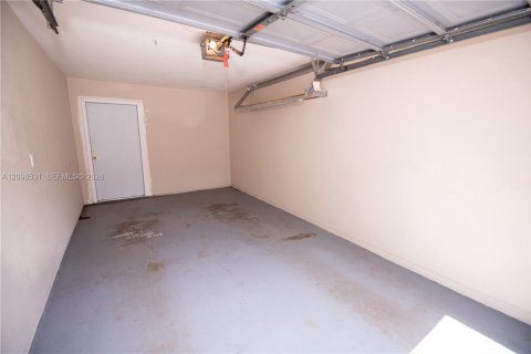 Condo in Delray Beach, Florida, 1 bedroom № 2393224 - photo 13