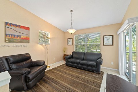 Condo in Delray Beach, Florida, 1 bedroom № 2393224 - photo 19