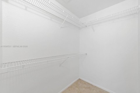 Condo in Delray Beach, Florida, 1 bedroom № 2393224 - photo 8