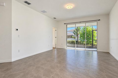 Villa ou maison à louer à Wesley Chapel, Floride: 3 chambres, 145.39 m2 № 2401135 - photo 3