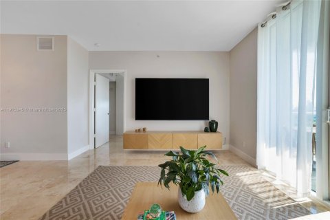 Copropriété à vendre à North Miami, Floride: 3 chambres, 190.26 m2 № 2016411 - photo 11