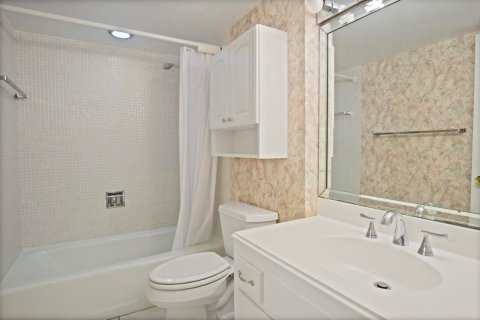 Снять в аренду кондоминиум в Стьюарт, Флорида 6 комнат, 96.99м2, № 2147336 - фото 17