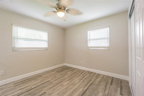 House in Dunedin, Florida 3 bedrooms, 108.14 sq.m. № 2266708 - photo 19
