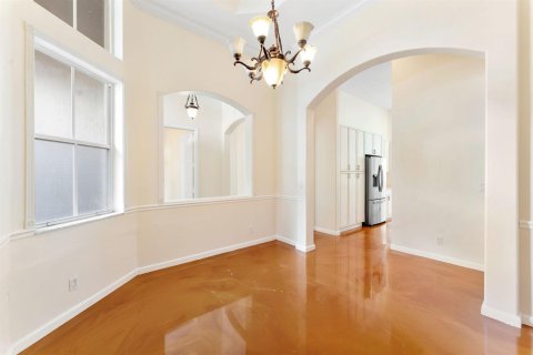 House in Lake Worth, Florida 5 bedrooms, 267.09 sq.m. № 2405860 - photo 15